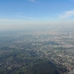 Flugwegposition um 15:48:40: Aufgenommen in der Nähe von Gemeinde Hinterbrühl, Österreich in 1490 Meter
